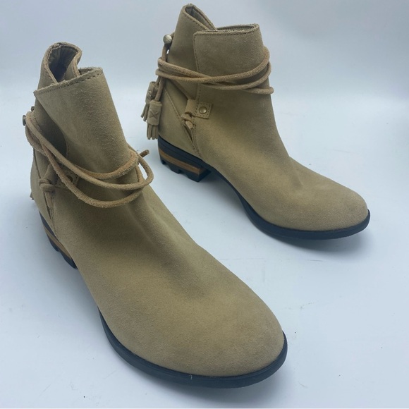 Sorel Farah Suede Leather Short Tassel Boot - Picture 1 of 6